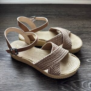 Straw platform sandals